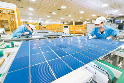 技术引领未来 中国光伏产业连续破纪录，科技公司成创新引擎